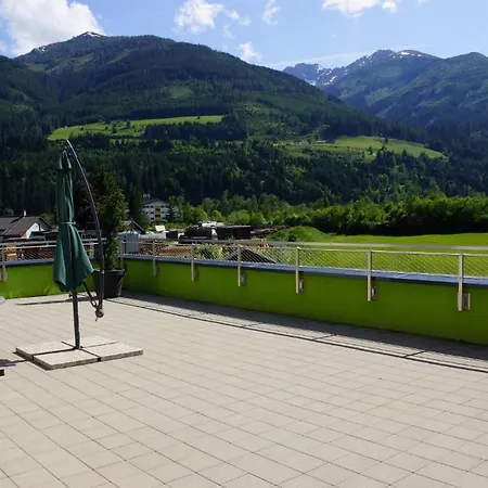 Greenhome アパート ニーダーンジル